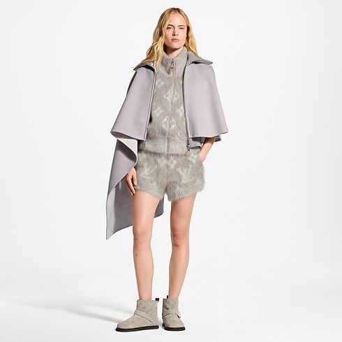Asymmetrical Mahina Cape Coat
in Women's Ready-to-Wear Coats and Jackets collections by Louis Vuitton (Product zoom)