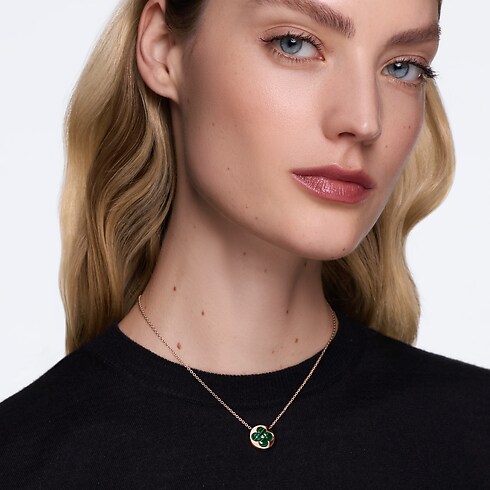 Color Blossom M Sun Medallion, Pink Gold and Malachite in Jewelry's Categories Necklaces and Pendants collections by Louis Vuitton (Product zoom)