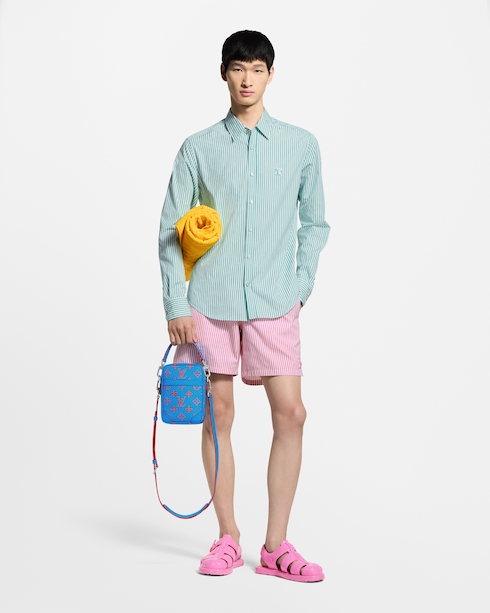 Danube 其他 Monogram 帆布 in 時尚手袋及小型皮具's 男士時尚手袋 全新系列 collections by Louis Vuitton