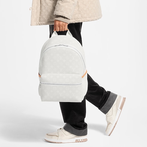 Discovery Backpack PM Monogram Other in New's For Men LV Ski collections by Louis Vuitton (Product zoom)