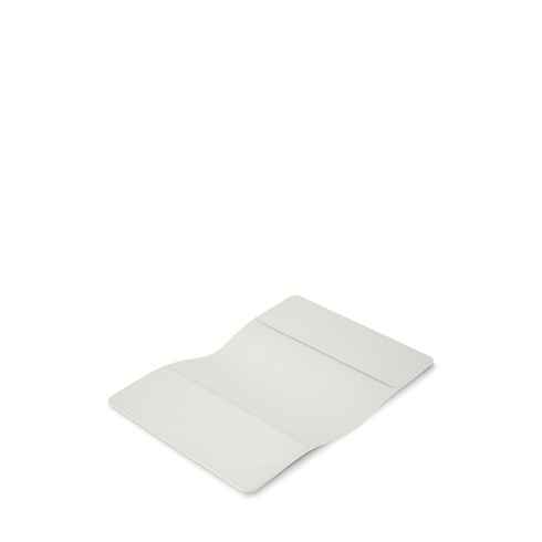 Emily Notebook Cover Ski S00 in Home, Lifestyle and Library's Agendas and Stationery All Agendas and Stationery collections by Louis Vuitton (Product zoom)