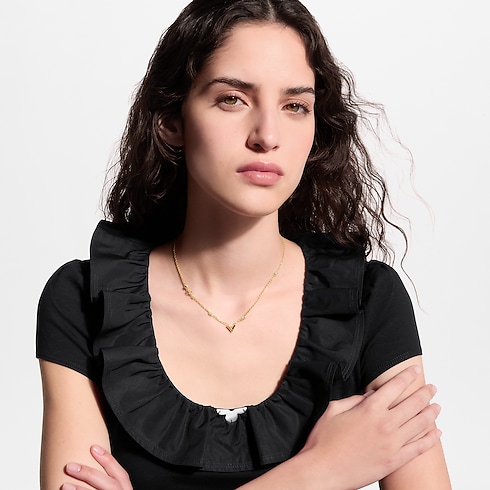 Essential V Strass PM Necklace S00 in Women's Fashion Jewelry Necklaces collections by Louis Vuitton (Product zoom)