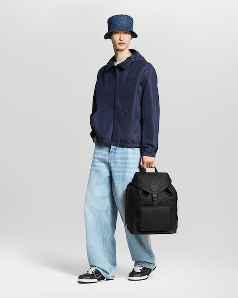 Mũ Hai Mặt Everyday Bucket . in Đồ Nam's Phụ kiện Mũ, mũ len và Găng tay collections by Louis Vuitton