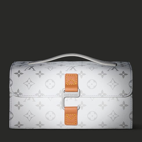 Hanging Toiletry Bag in New's For Men LV Ski collections by Louis Vuitton (Product zoom)