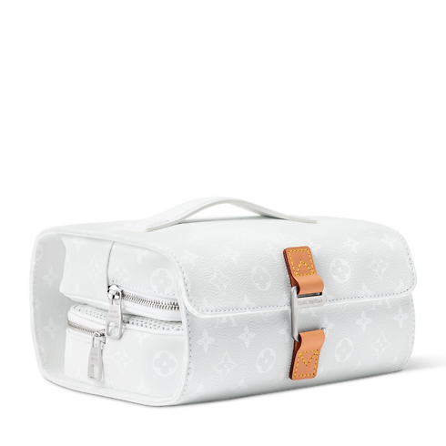 Hanging Toiletry Bag in New's For Men LV Ski collections by Louis Vuitton (Product zoom)