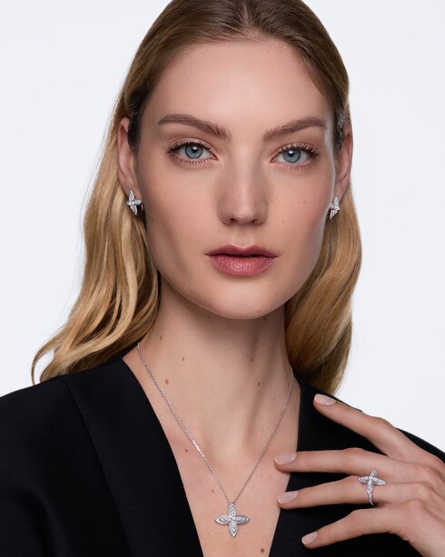 Idylle Blossom Ring, White Gold & Diamonds in Jewellery's Categories Rings collections by Louis Vuitton