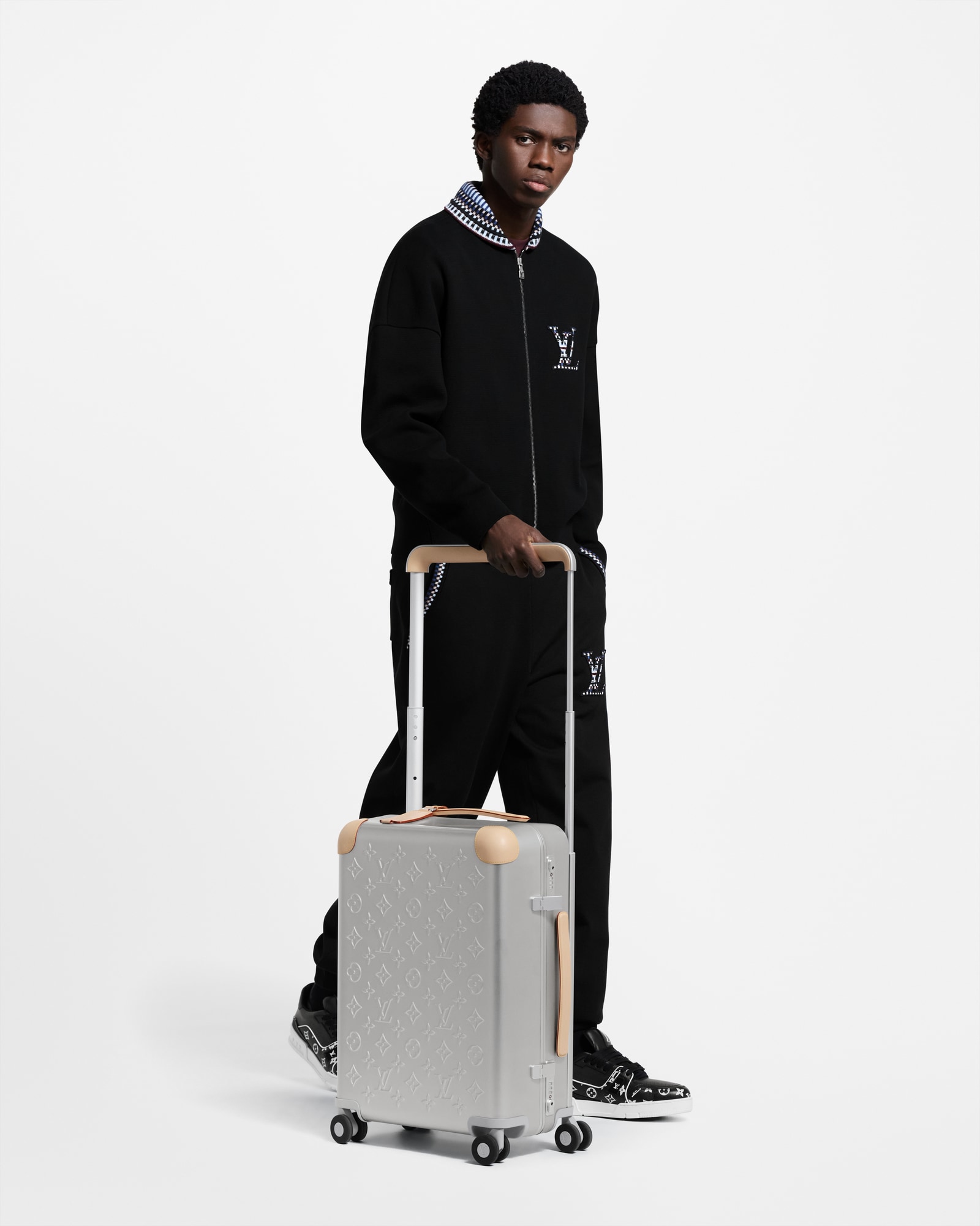 Knit Track Pants
in Men's Ready-to-Wear All Ready-to-Wear collections by Louis Vuitton