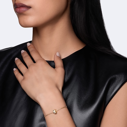Le Damier de Louis Vuitton Chain Bracelet, Yellow Gold and Diamonds in Jewelry's Categories Bracelets collections by Louis Vuitton (Product zoom)