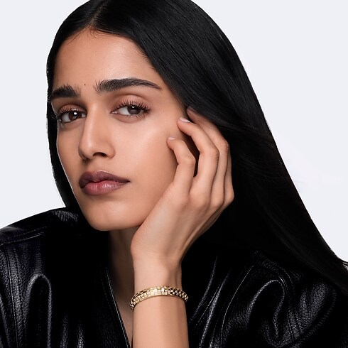 Le Damier de Louis Vuitton Double Row Bracelet, Yellow Gold and Diamonds in Jewelry's Categories Bracelets collections by Louis Vuitton (Product zoom)