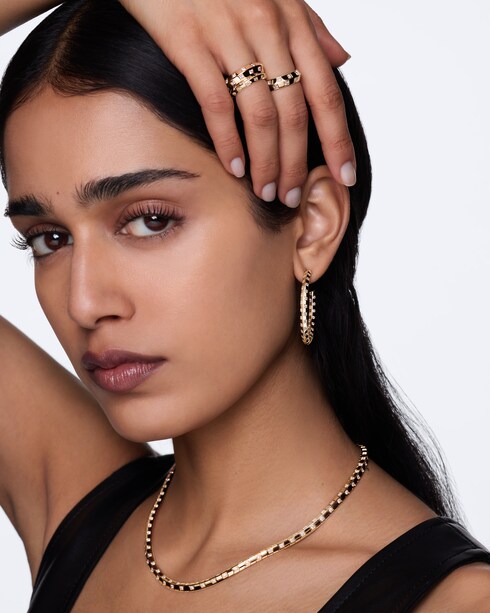 Le Damier de Louis Vuitton Large Hoops, Yellow Gold and Diamonds in Jewelry's Categories Earrings collections by Louis Vuitton