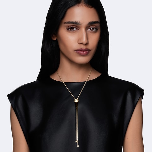 Le Damier de Louis Vuitton Long Pendant, Yellow Gold and Diamonds in Jewelry's Categories Necklaces and Pendants collections by Louis Vuitton (Product zoom)