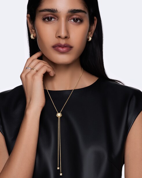 Le Damier de Louis Vuitton Long Pendant, Yellow Gold and Diamonds in Jewelry's Categories Necklaces and Pendants collections by Louis Vuitton