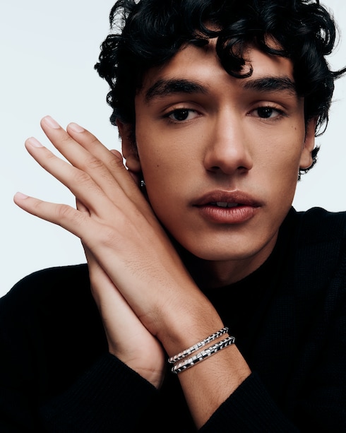 Le Damier de Louis Vuitton Medium Bracelet, White Gold and Diamonds in Jewellery's Categories Bracelets collections by Louis Vuitton