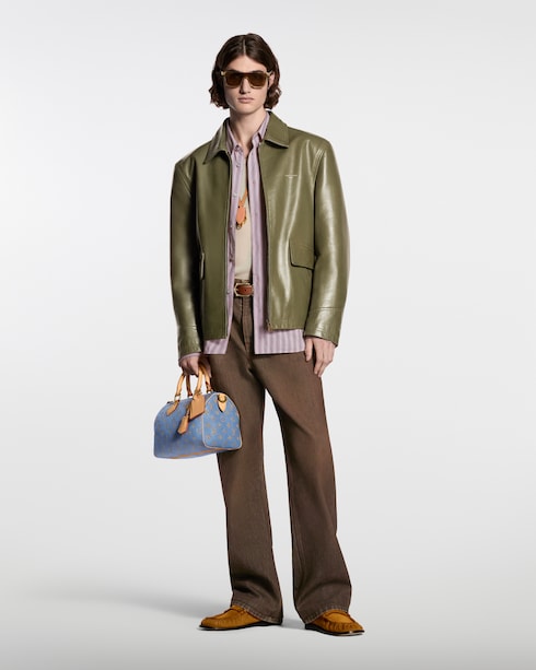 皮革拉鏈外套 in Les Extraordinaires's High-End Ready-to-Wear } collections by Louis Vuitton
