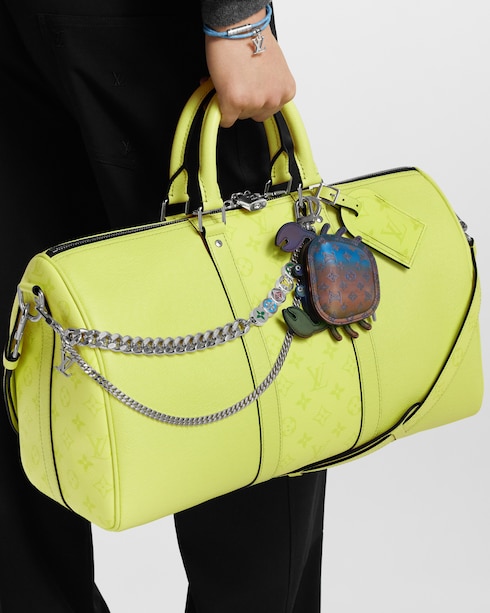 LV Crab Bag Charm S00 in Terbaru's Koleksi untuk Pria Koleksi Spring 2025 collections by Louis Vuitton