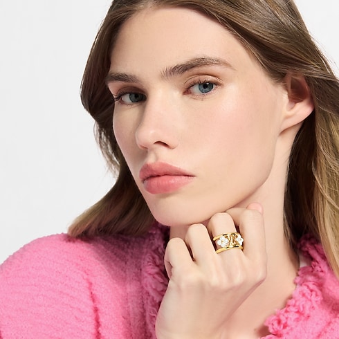 LV Floragram XS Ring S00 in Women's Fashion Jewelry Rings collections by Louis Vuitton (Product zoom)