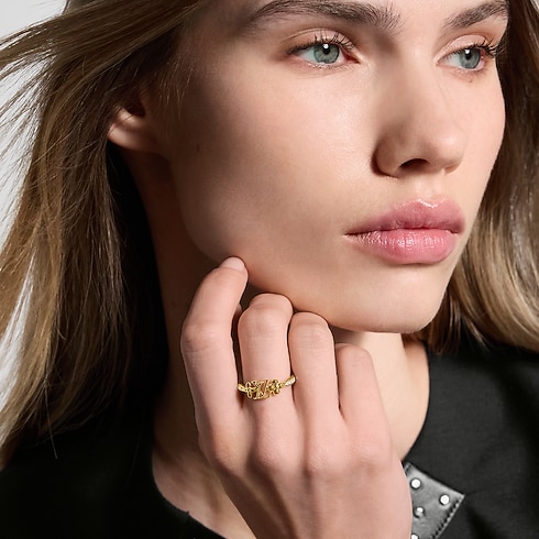 LV Iconic Ring S00 in Women's Fashion Jewelry Rings collections by Louis Vuitton (Product zoom)