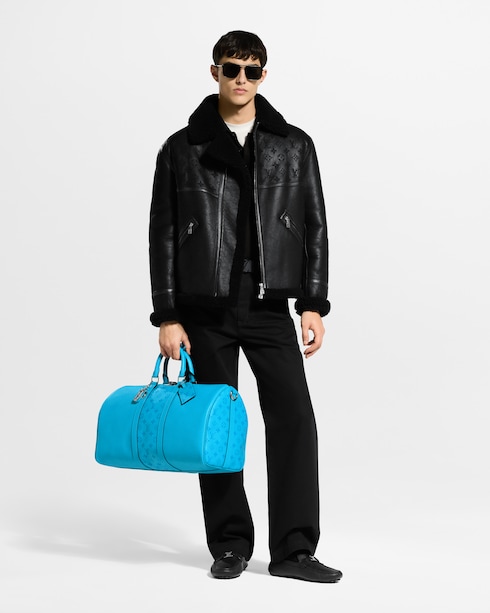 LV Signature Key Holder . in Men's Accessories Key Holders and Bag Charms collections by Louis Vuitton