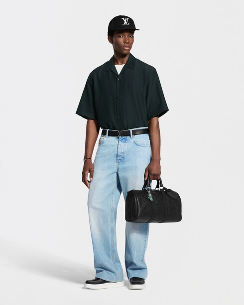 LV Signature Key Holder . in Men's Accessories Key Holders and Bag Charms collections by Louis Vuitton