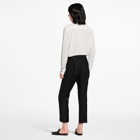 Monogram Collar Blouse in Women's Ready-to-Wear Tops collections by Louis Vuitton (Product zoom)