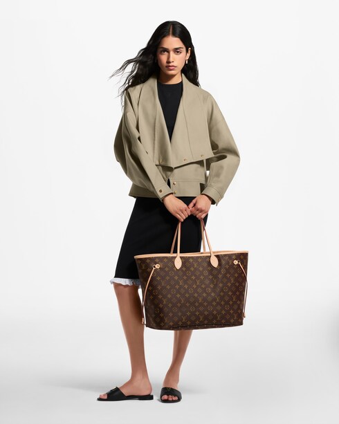 Neverfull GM Monogram in Tas dan Aksesori Kulit's Personalisasi Material Kulit } collections by Louis Vuitton