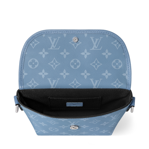 Pulse Wearable Wallet Taigarama in Bags and Small Leather Goods's Men Small Leather Goods Mini Bags collections by Louis Vuitton (Product zoom)