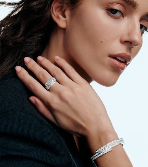 Pure V Bracelet, White Gold and Diamonds in Les Extraordinaires's Jewelry Bracelets collections by Louis Vuitton