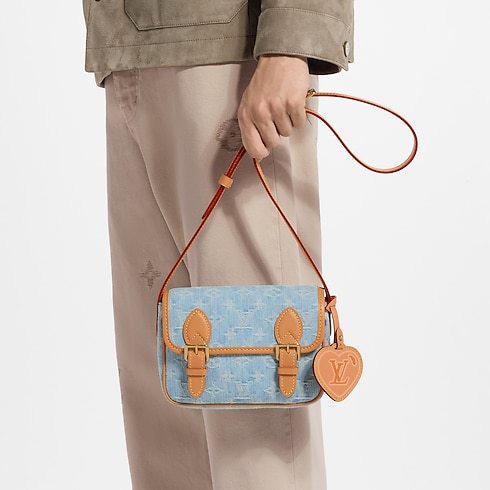 Satchel Wearable Wallet Autres Toiles Monogram in Bags and Small Leather Goods's Men Small Leather Goods Mini Bags collections by Louis Vuitton (Product zoom)