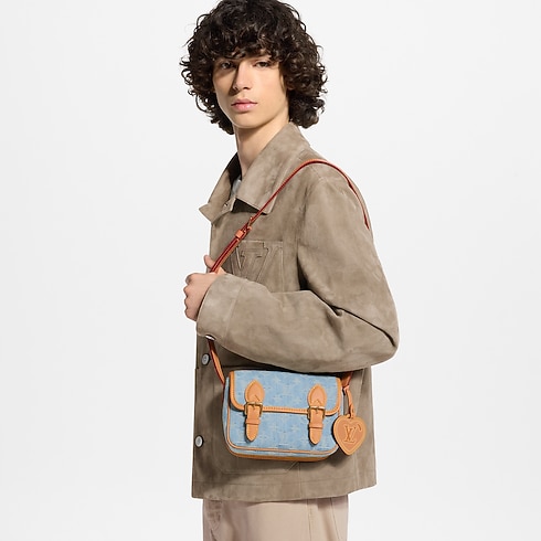 Satchel Wearable Wallet Autres Toiles Monogram in Bags and Small Leather Goods's Men Small Leather Goods Mini Bags collections by Louis Vuitton (Product zoom)