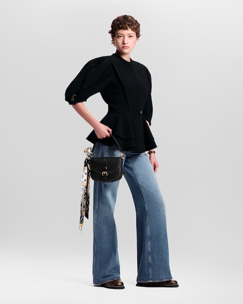 에피 핸드백 All Collections 소뮈르 BB | 루이비통 공식 온라인 스토어®
