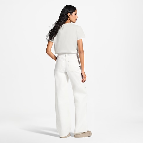 Signature Pocket T-Shirt in Women's Ready-to-Wear T-shirts and Sweatshirts collections by Louis Vuitton (Product zoom)
