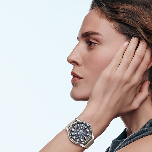 Tambour Taiko Spin Time Air Antipode, Automatic, 42.5mm, White gold in Watches's All Watches } collections by Louis Vuitton (Product zoom)