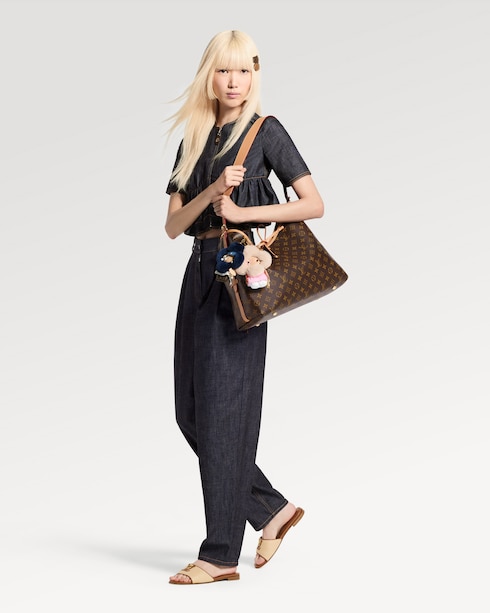 Vivienne Fashionista Ballerina Bag Charm S00 in Wanita's Aksesori Gantungan Kunci dan Tas collections by Louis Vuitton